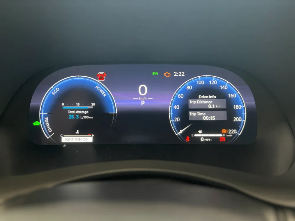 2023 highlander hybrid limited white w graphite interior 11